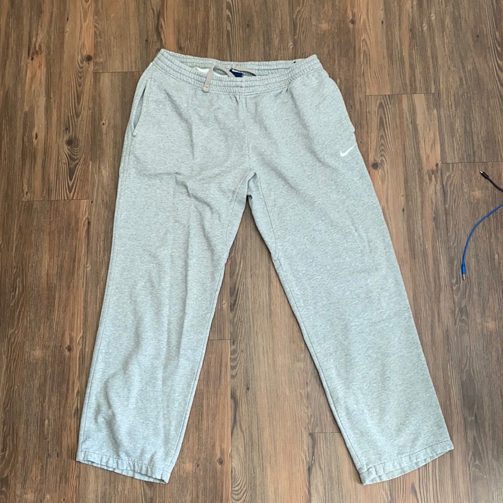 Grey Nike sweat pants